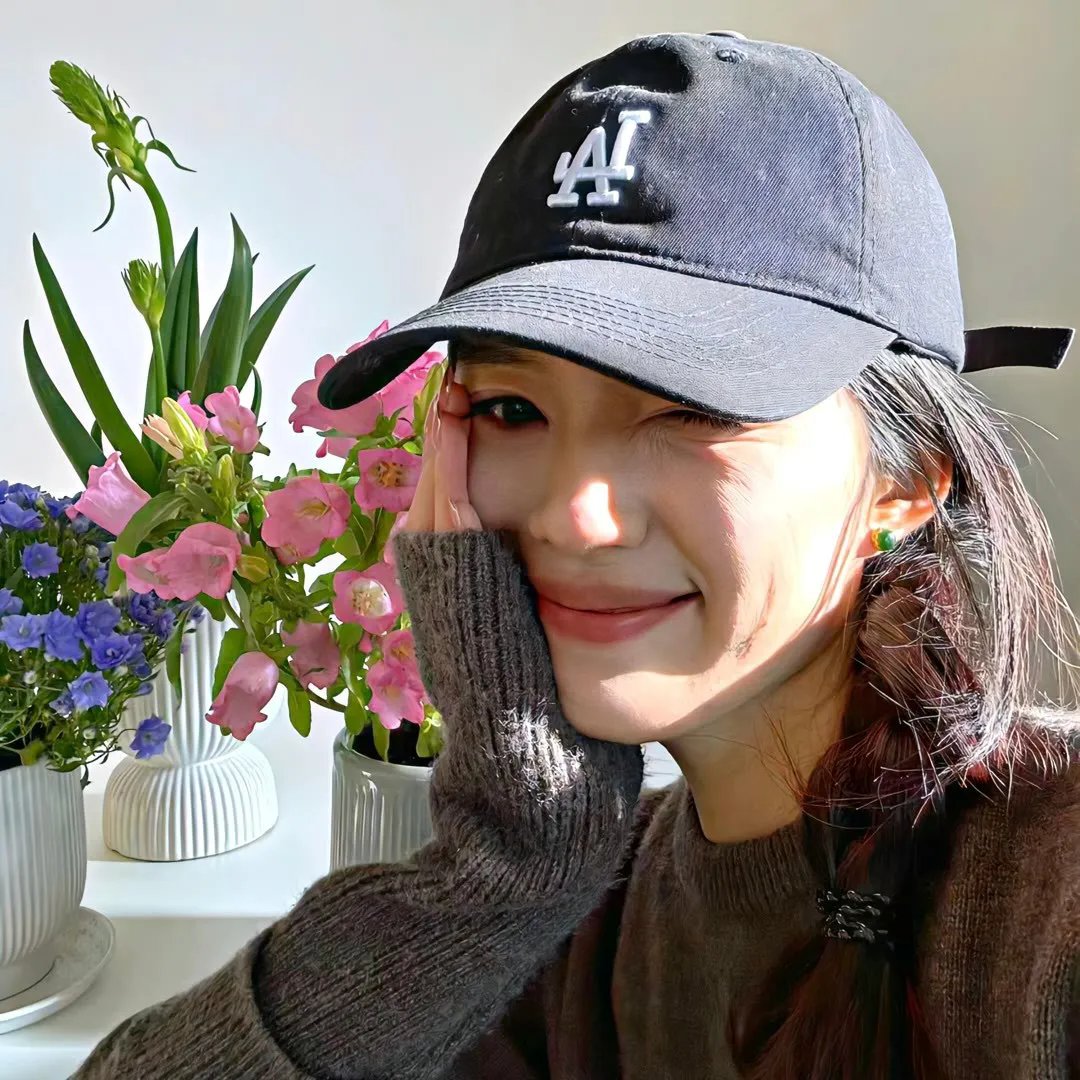 橘衫男子的画像
